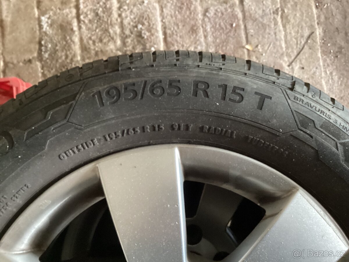 Prodám 4 pneumatiky - 2