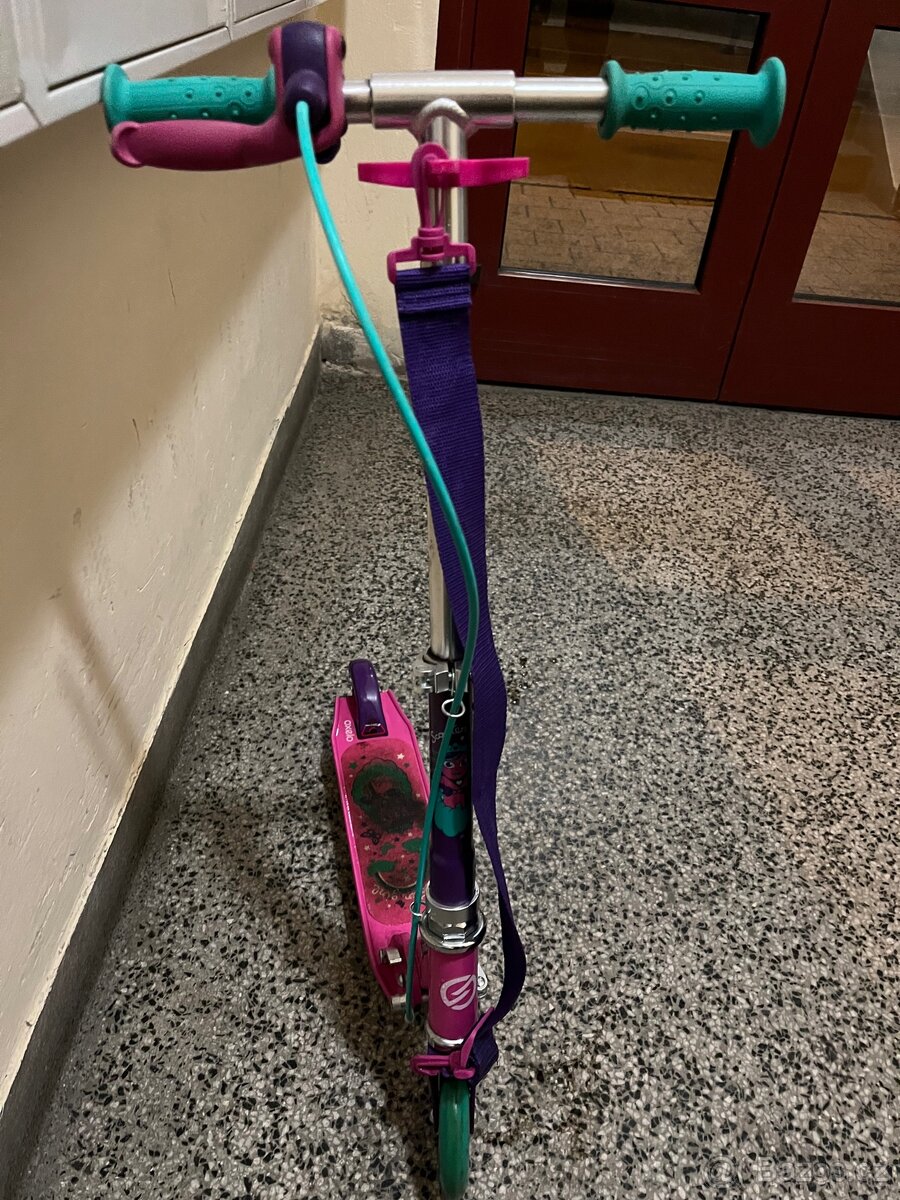 Dětská koloběžka Oxelo s brzdou - 2