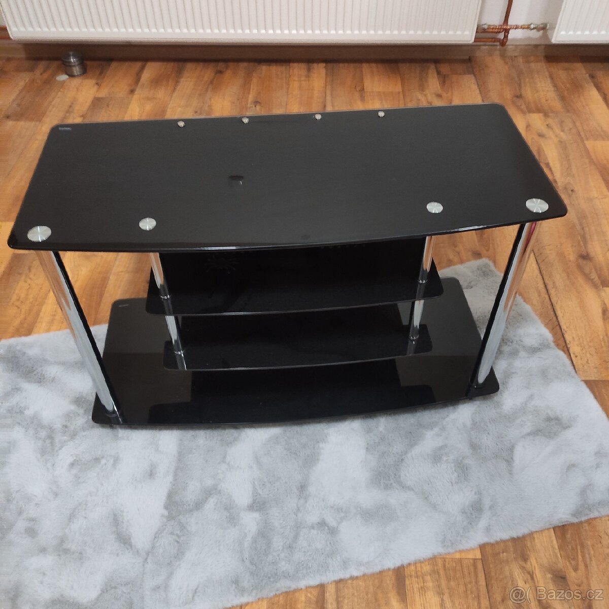 Tv stolek - 2
