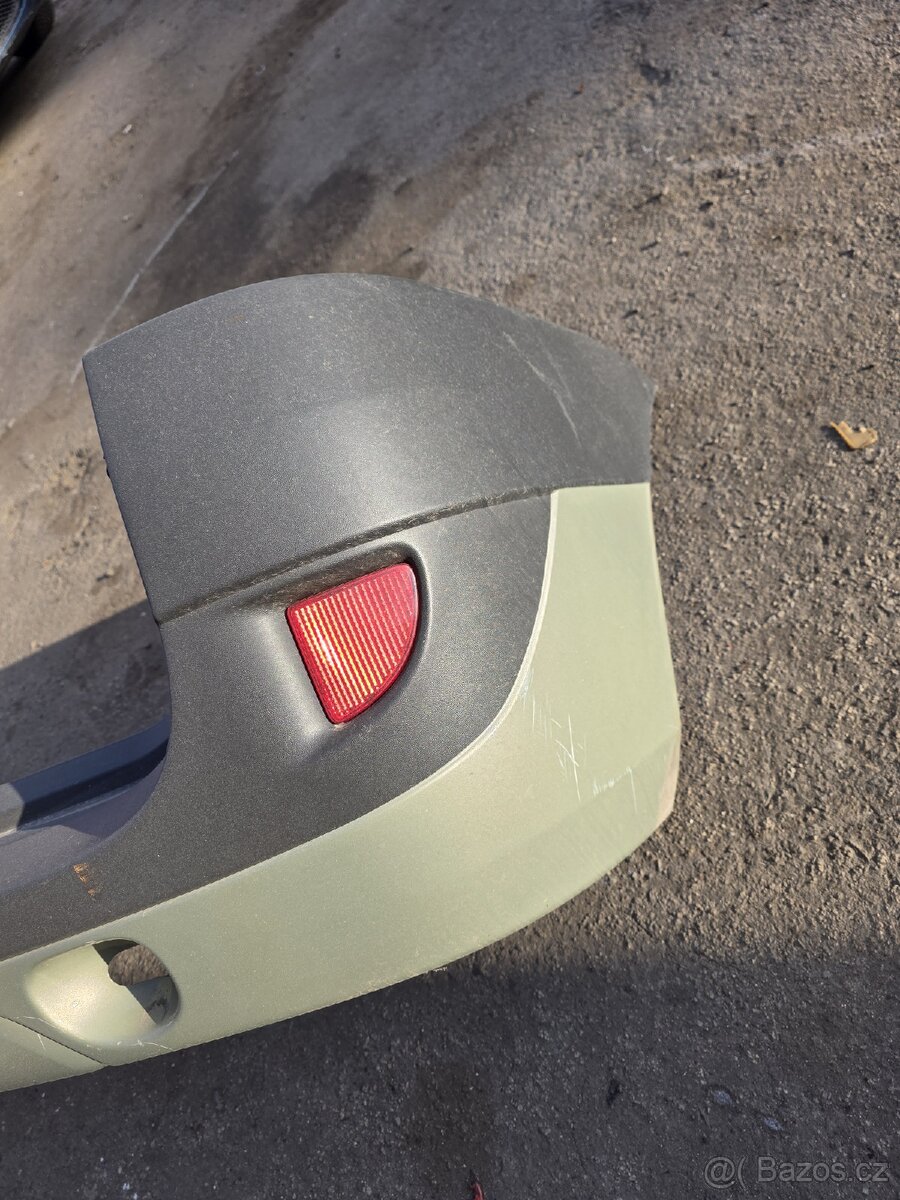 Zadní nárazník Dacia Logan MCV 1 - 2