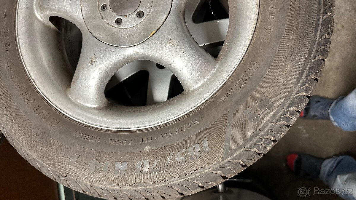 Prodám letní pneu185/70R14 - 2
