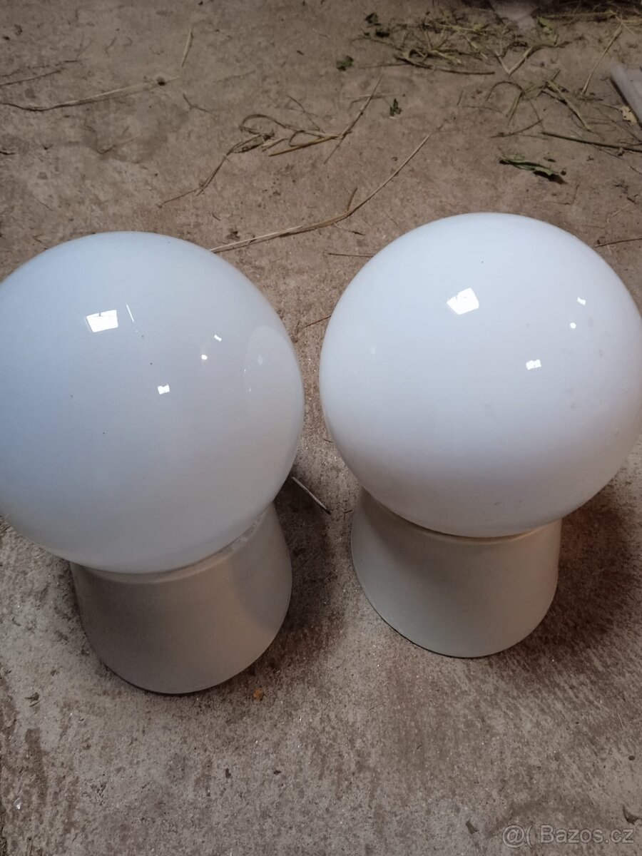 Skleněné svítidlo s mléčným sklem - 2