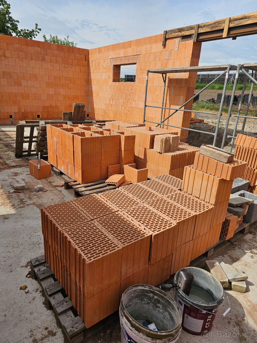 Broušené cihly zbytek ze stavby - 2