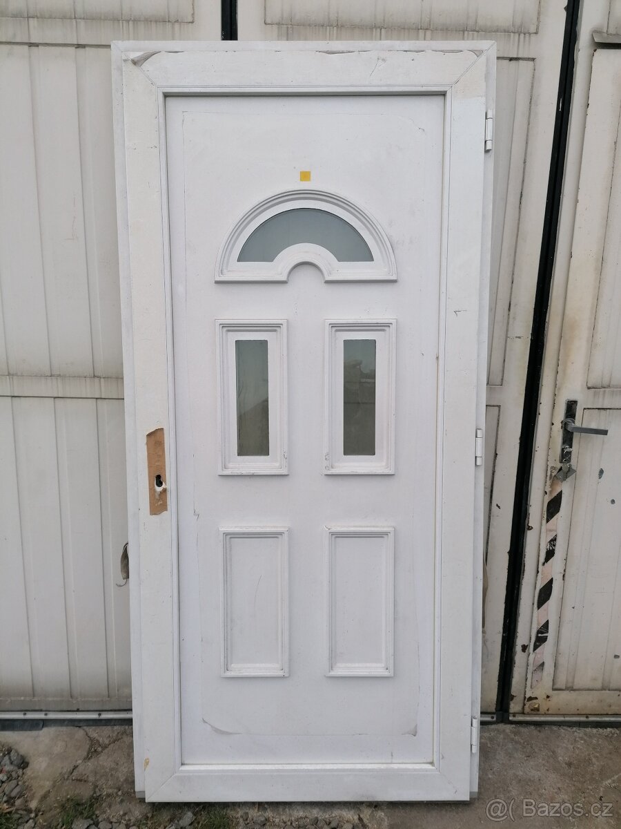 Plastové vchodové dveře rezervováno - 2