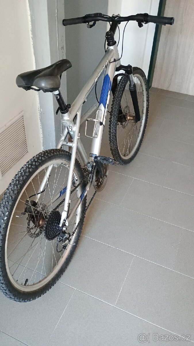 Prodám horské kolo GT Avalanche 3.0 - 2