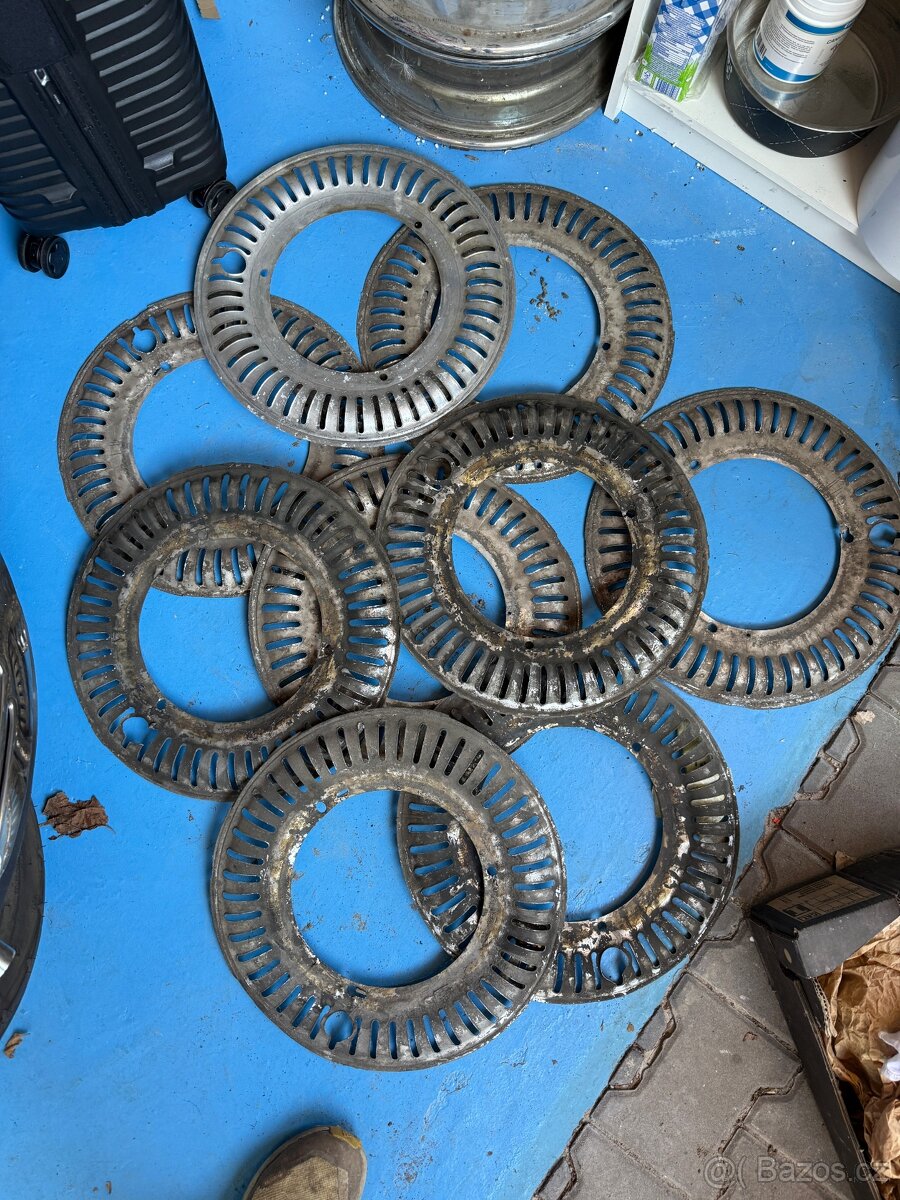 Mezikruží škoda popular octavia spartak tatra 603 - 2