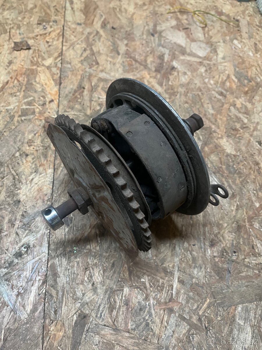 Brzdové štíty Jawa/čz - 2