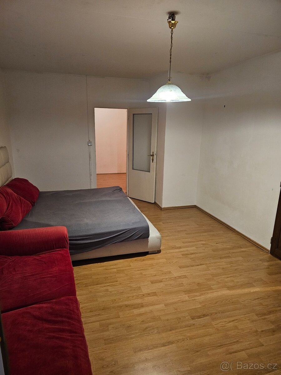 Pronájem bytu 1+1, 55 m2, ul. Bellušova - 2