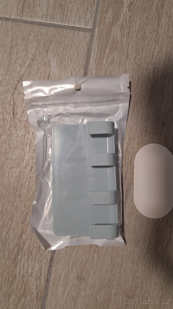 Držák na telefon na zeď šedý - 2