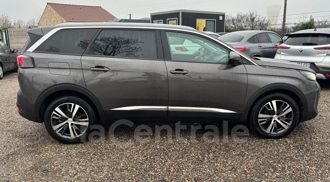 PEUGEOT 5008 II (2) BLUEHDI 130 S&S ALLURE EAT8 05/2021 - 2