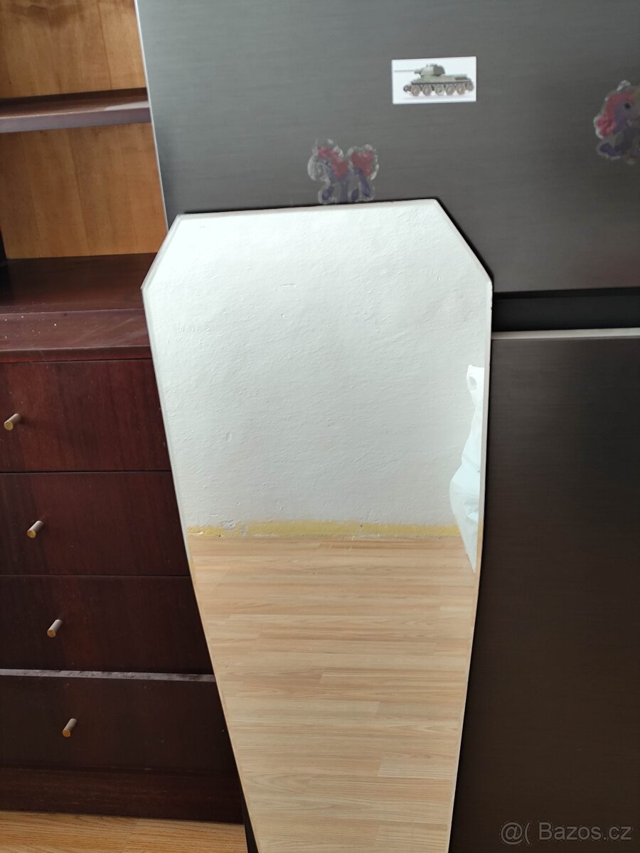 Nástěnné Zrcadlo - 2