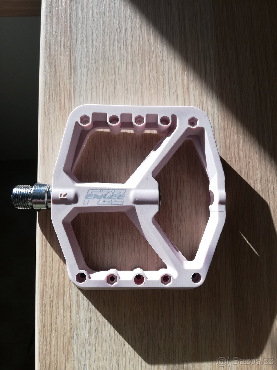 pedály na kolo - 2