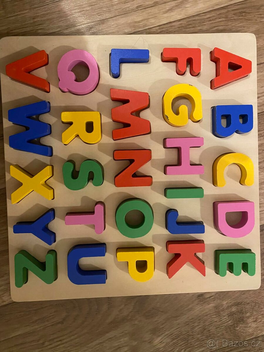 Prodám dřevěnou abecedu - 2