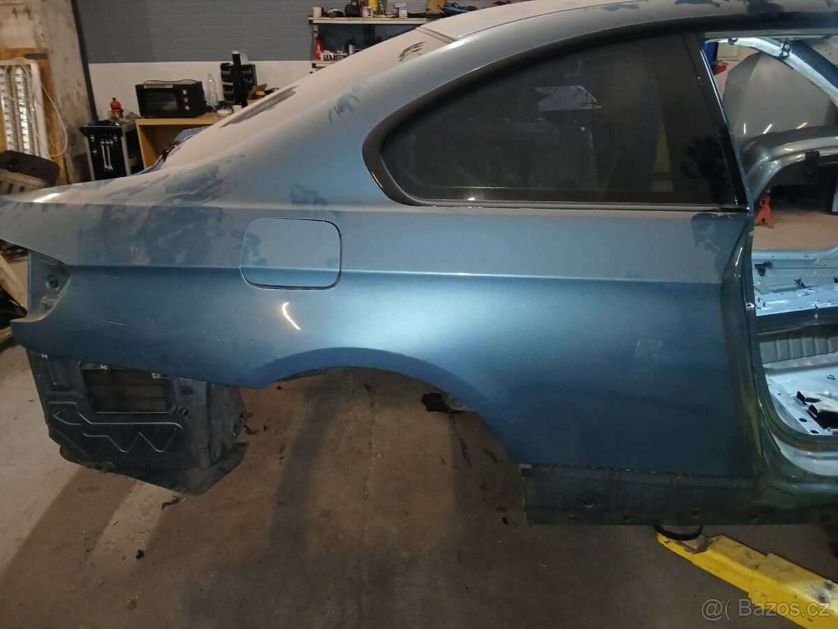 BMW E92 zadní blatník - čtvrtka - 2