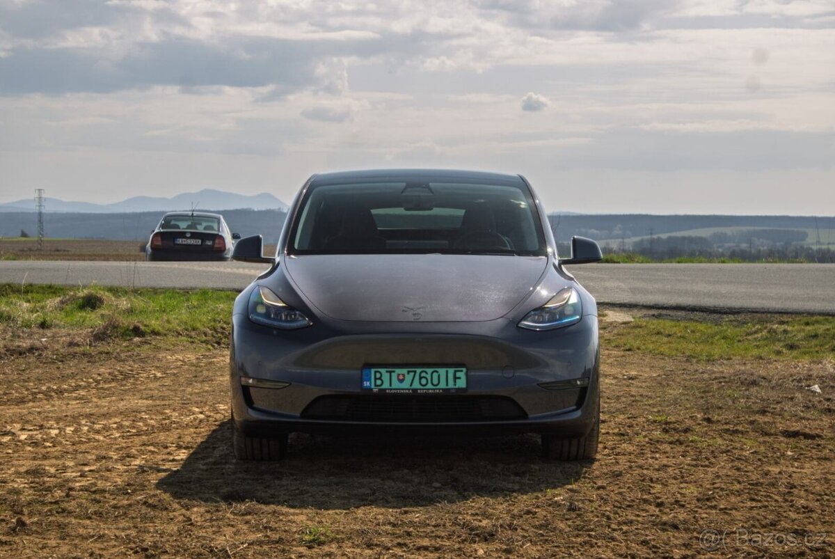 Tesla Model Y Long Range AWD 2022 - 2