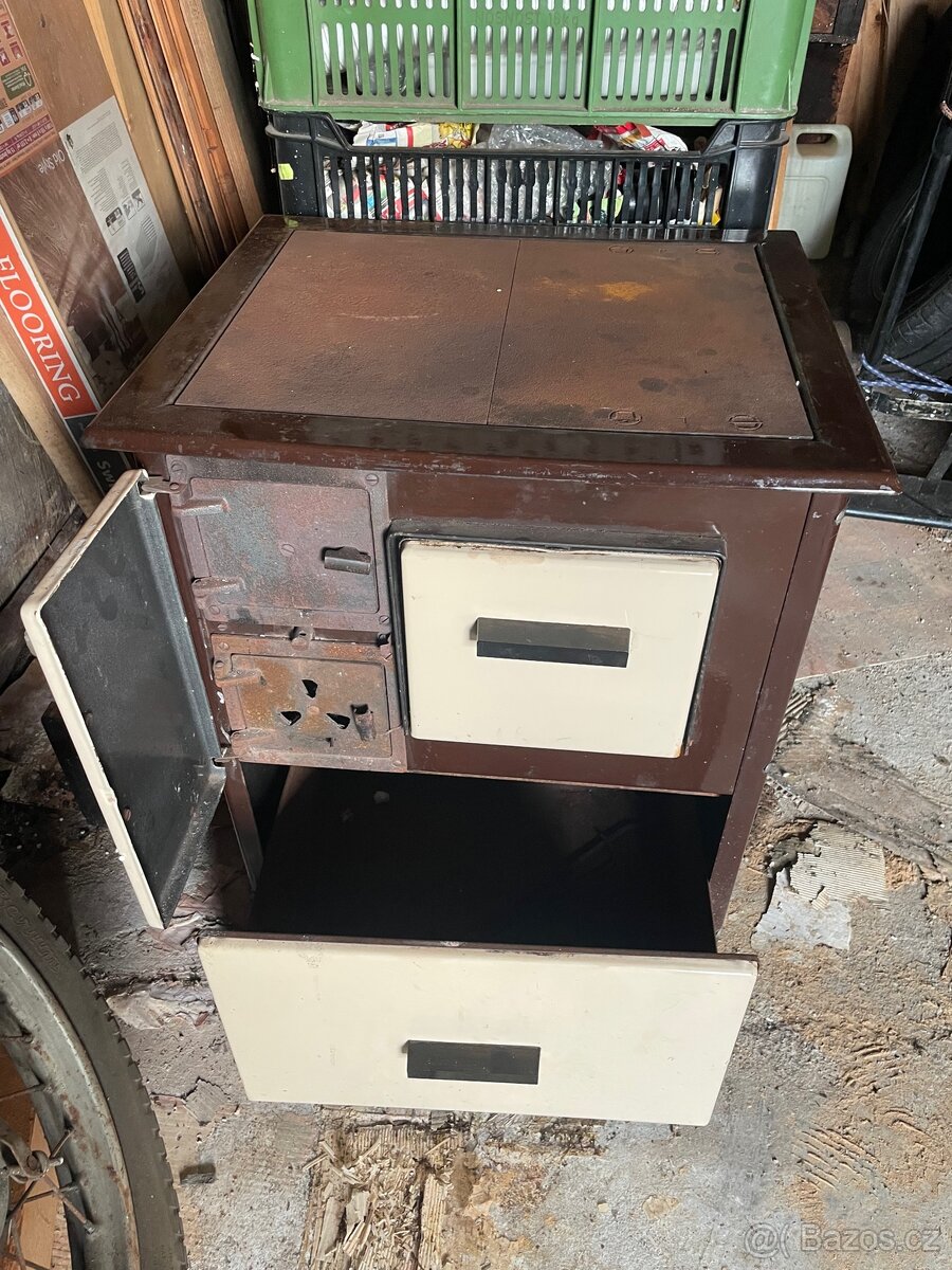 Kamna s plotýnkou a troubou - 2