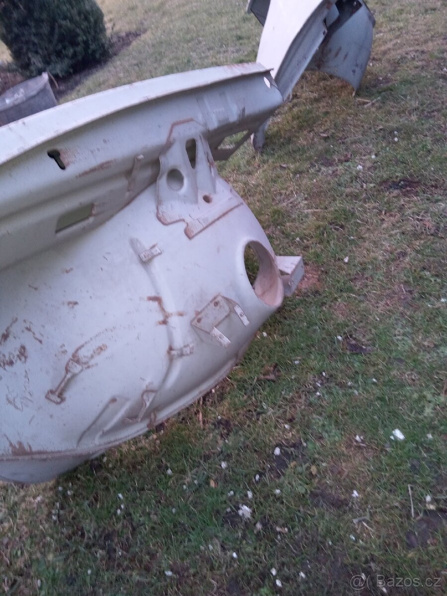 Blatníky s podběhem na Wartburg 353 - 2