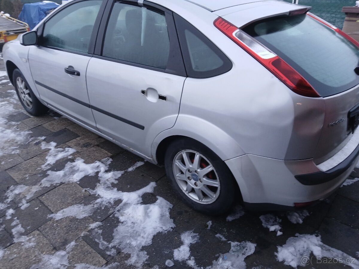 Ford focus 1.4 59kw - 2