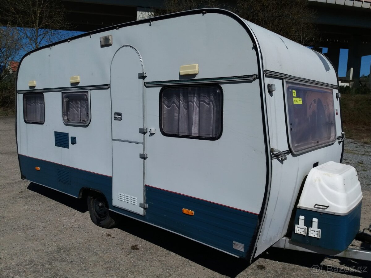 Karavan , Kuchyňka, Koupelna - 2