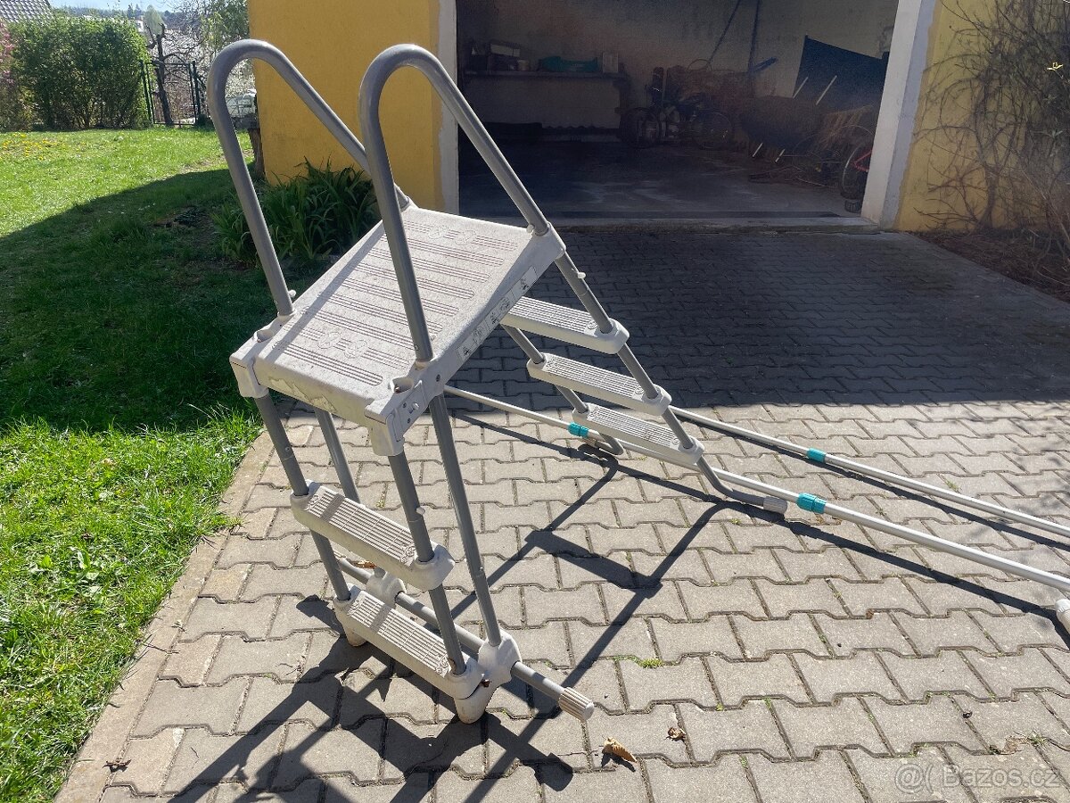 Bazénové schůdky - 2