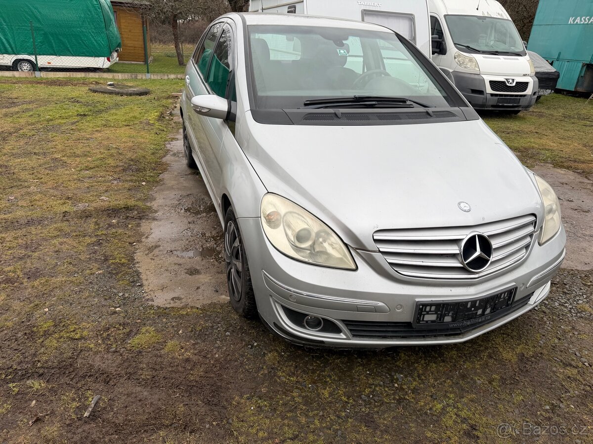 Mercedes-Benz B200 CDI - 2