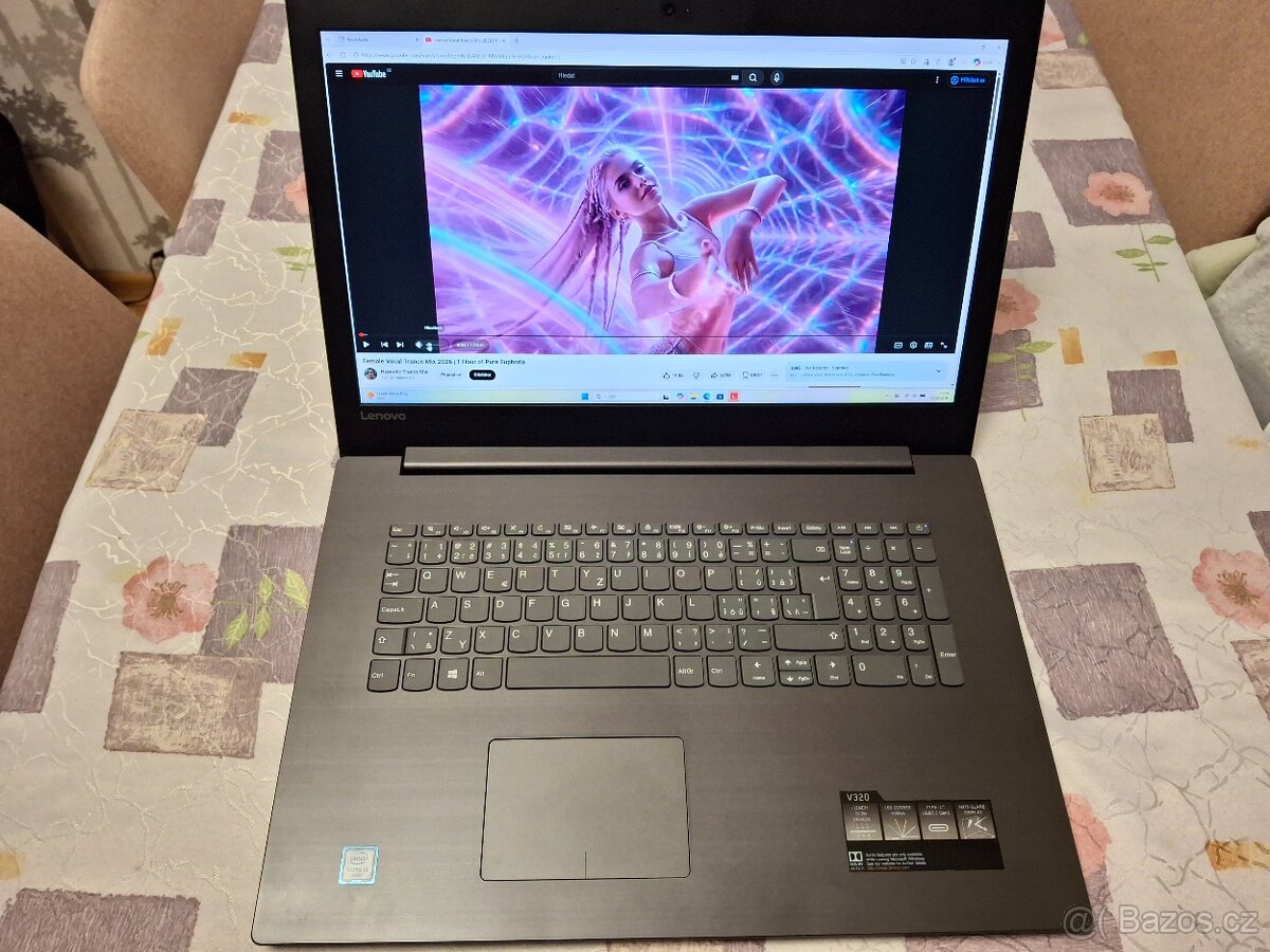 Lenovo V320-17ISK šedý - 2