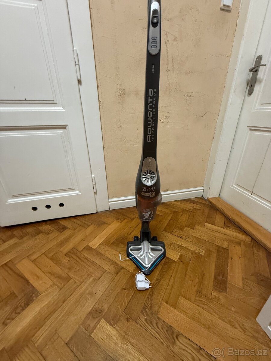 Vysavač rowenta - 2