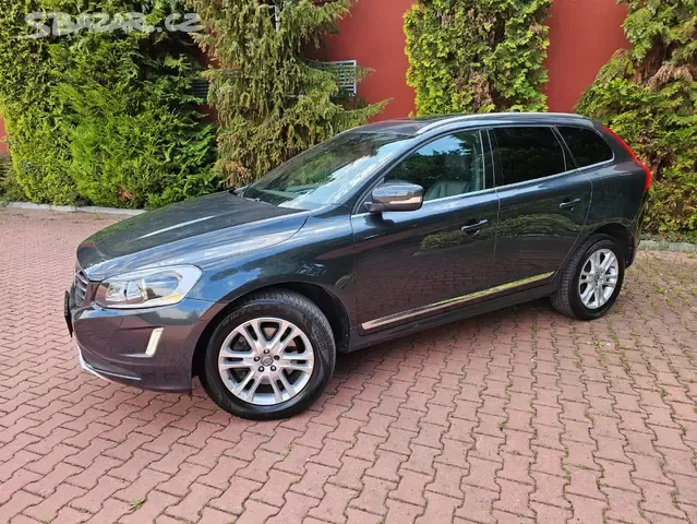 Volvo XC60 2.4 D5 169kW,AWD,Summum,Webasto,141tkm,Pano,Navi. - 2