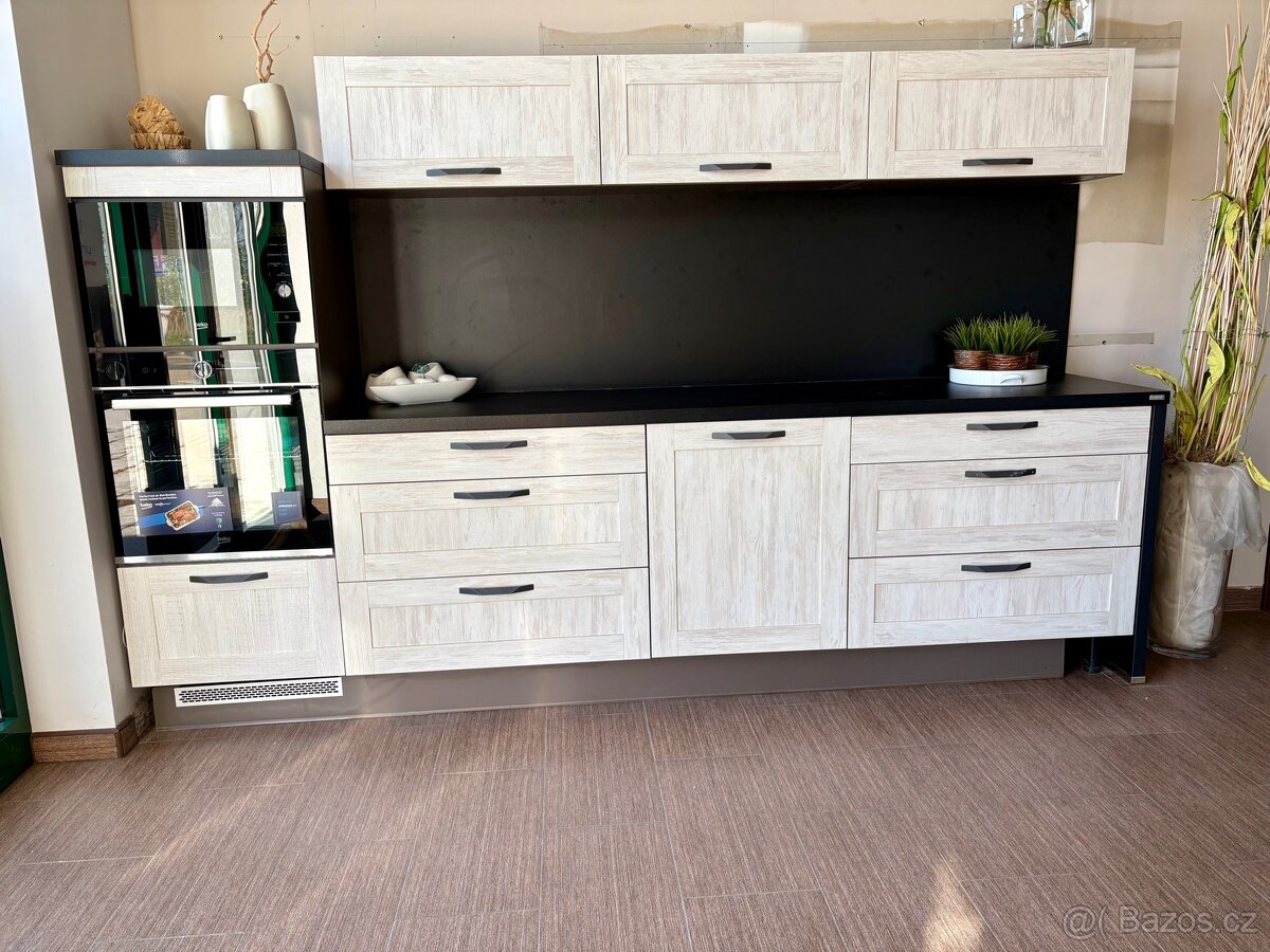 Nová kuch. sestava ORESI BIG PICTURE/ 305 cm - 5 let záruka - 2