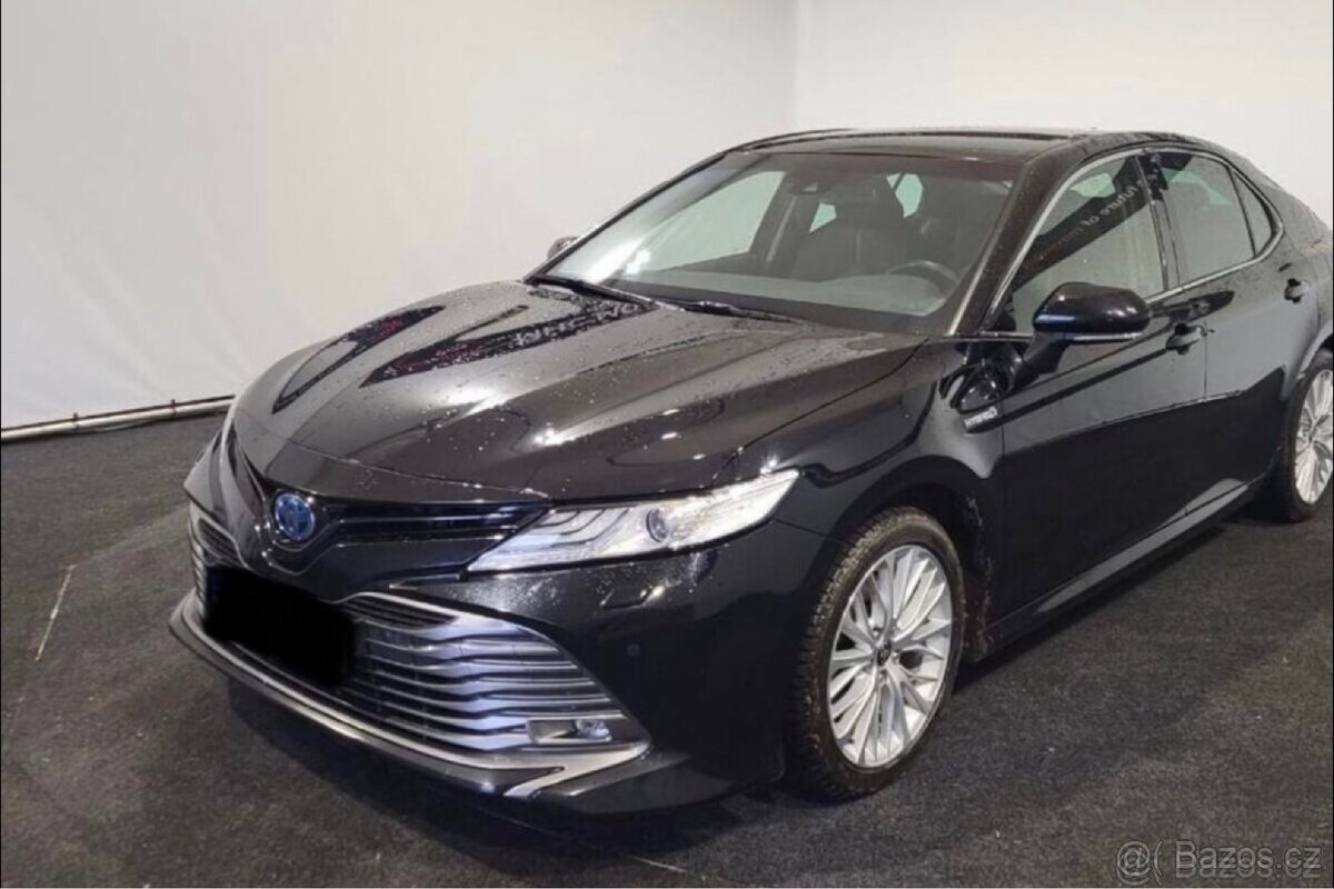 Toyota Camry 2.5 Hybrid Executive 10.2020 - 2