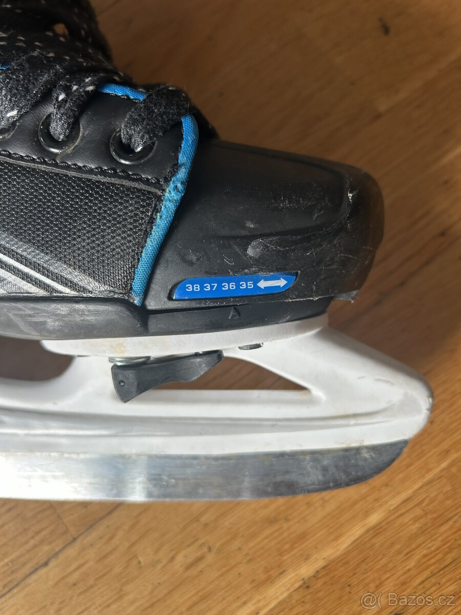 Chlapecké lední brusle Crowned Crusade vel. 23,5-26 cm - 2