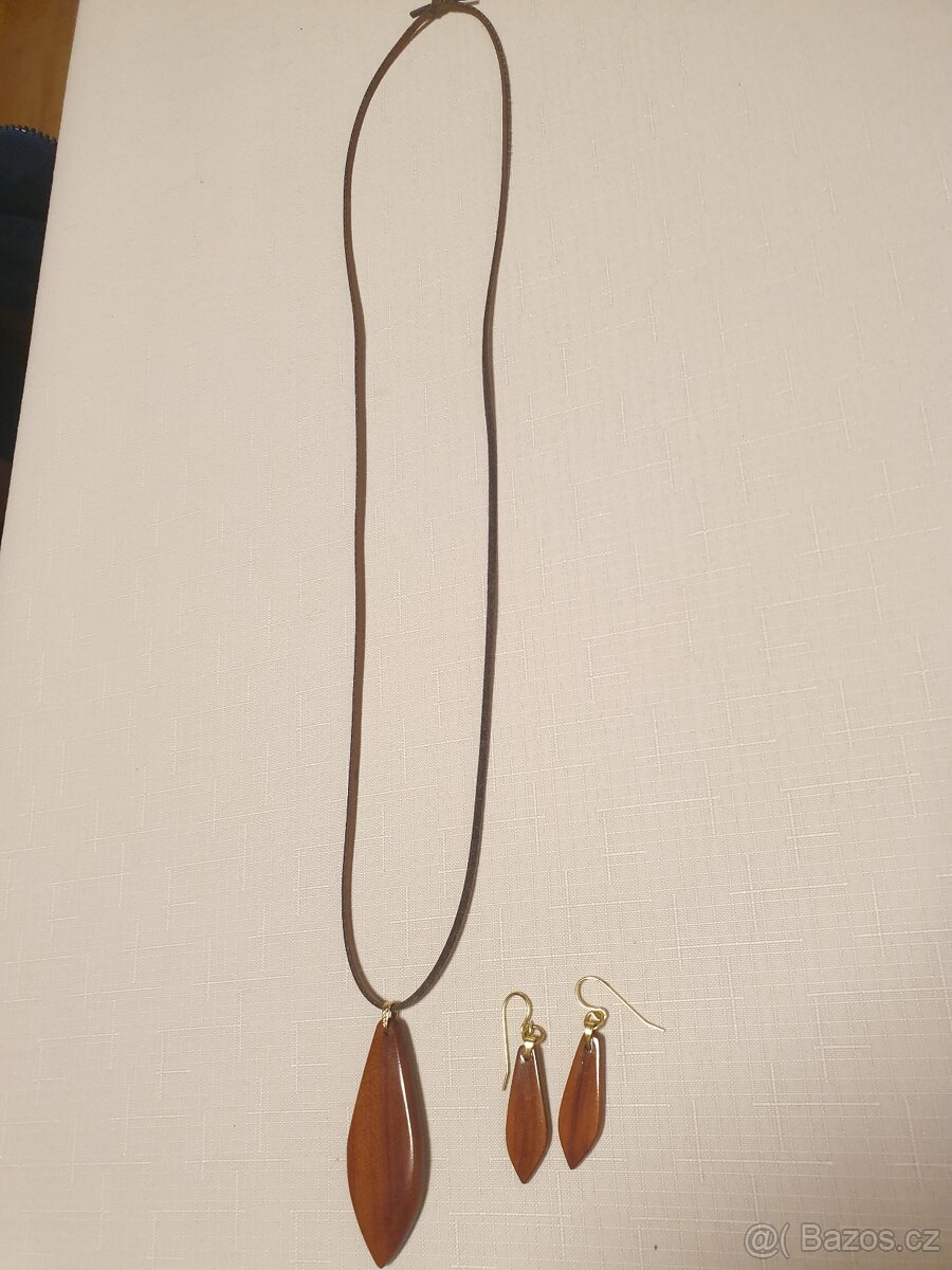 Šperky dřevěné - 2