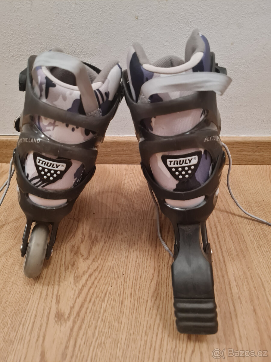 Kolečkové brusle chlapecké 30-33 - 2