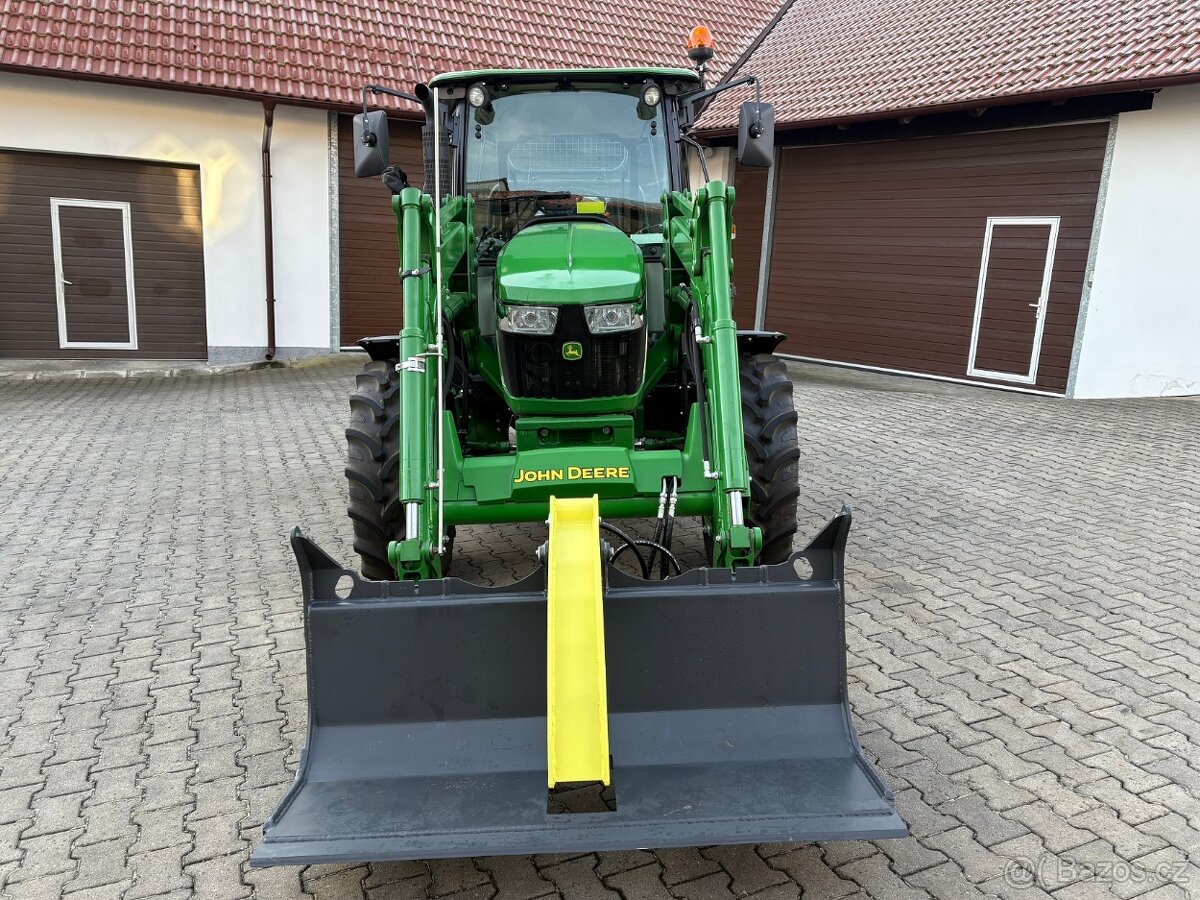 JOHN DEERE 5075 E s lesní nástavbou (UKT) - 2