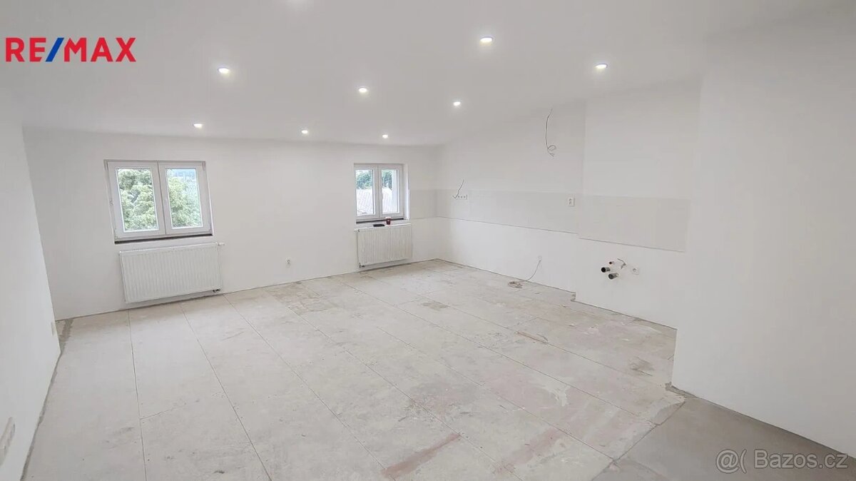 Podkrovní byt 2+kk, 66,9m² - před dokončením - 2