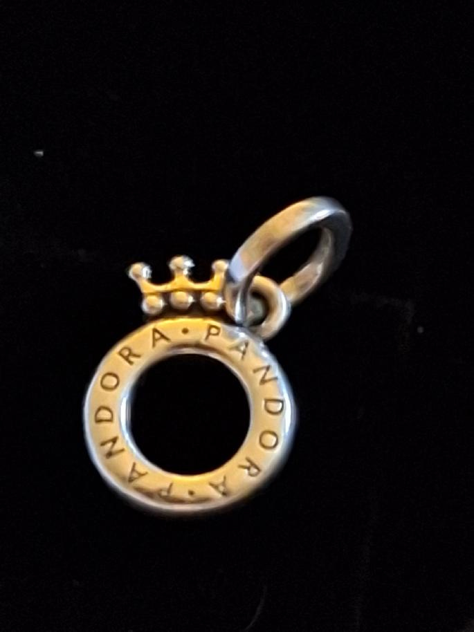 přívěsek Písmeno O s korunkou a otevřeným středem - 2