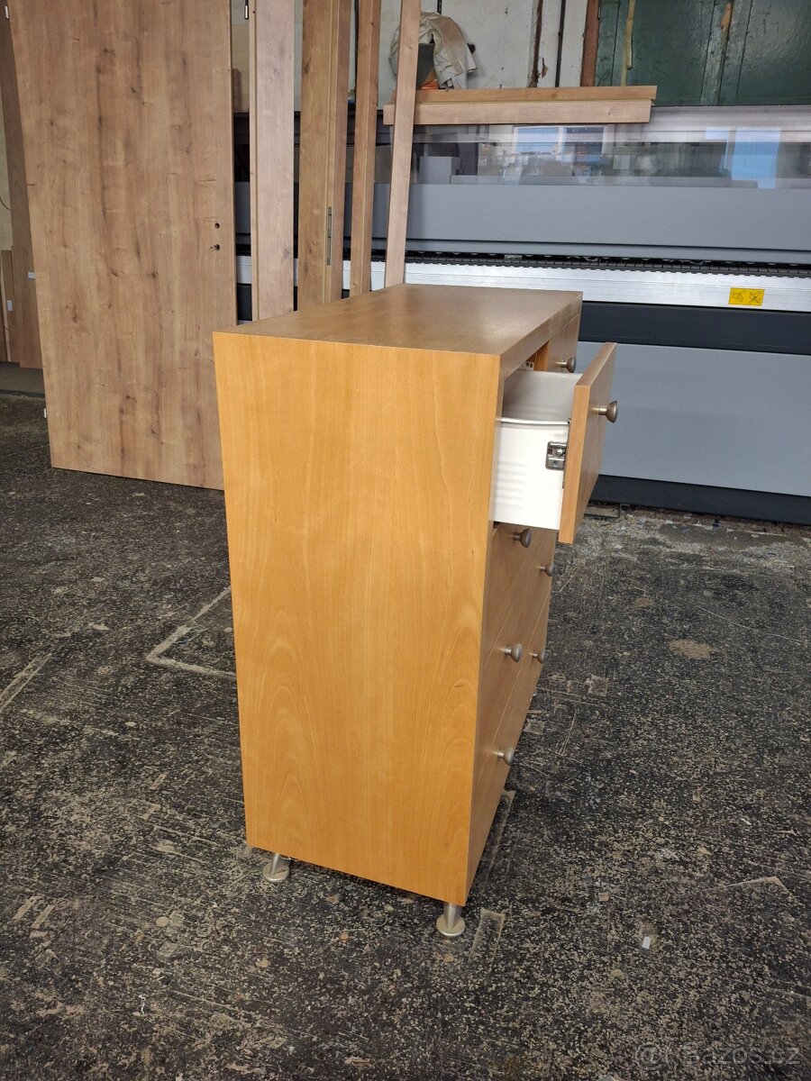 Komoda dýha buk - 2