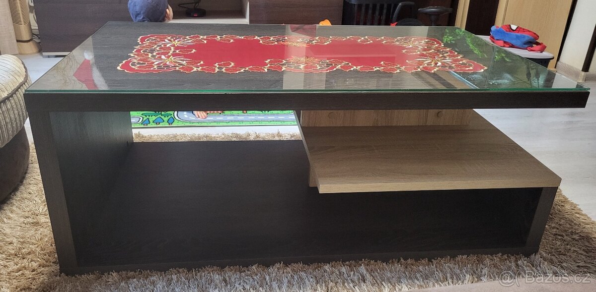 Konferenční stolek - 2