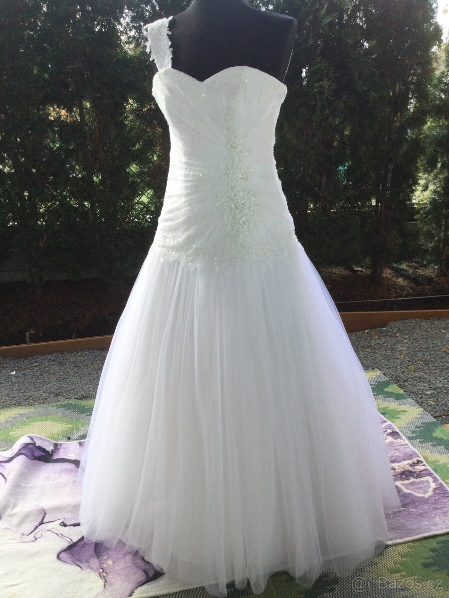 Svatebni saty Madorra - 2