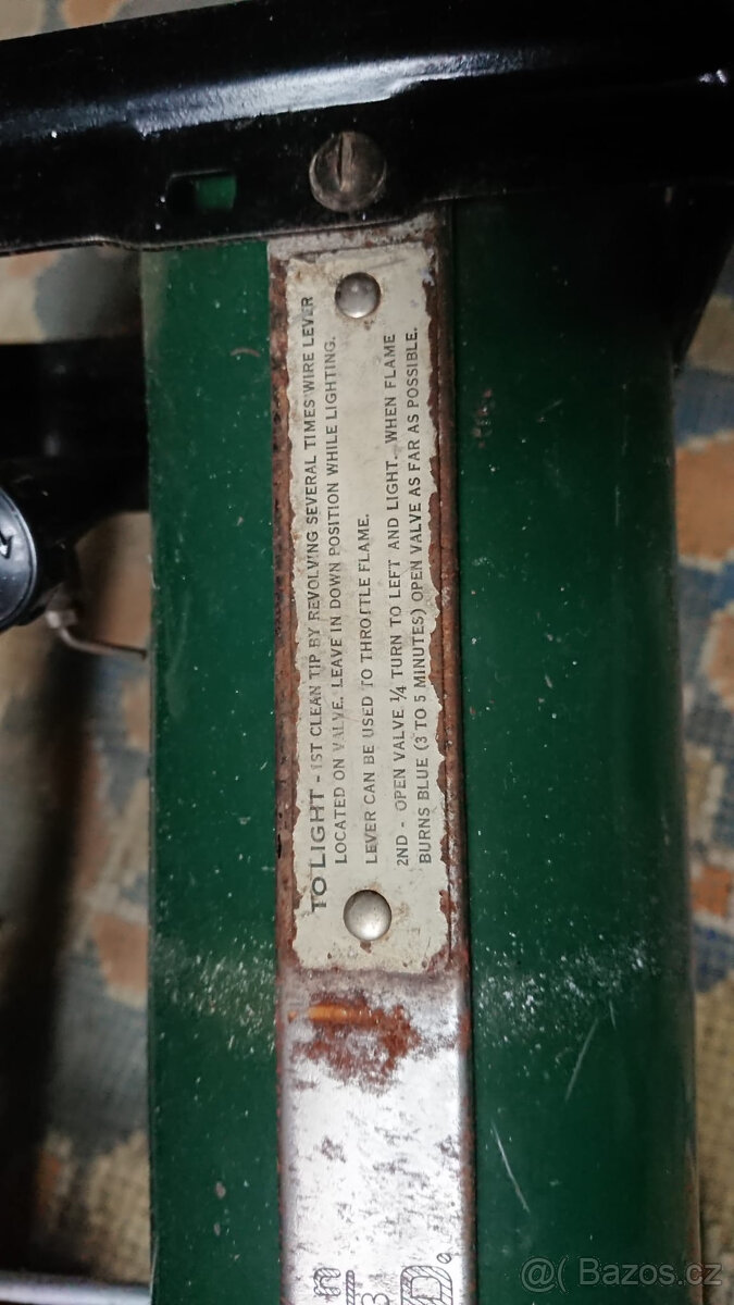 Varic Coleman model 523 - 2