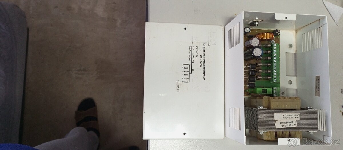 Napájecí zdroj 12V/3,6A transformatorovy - 2