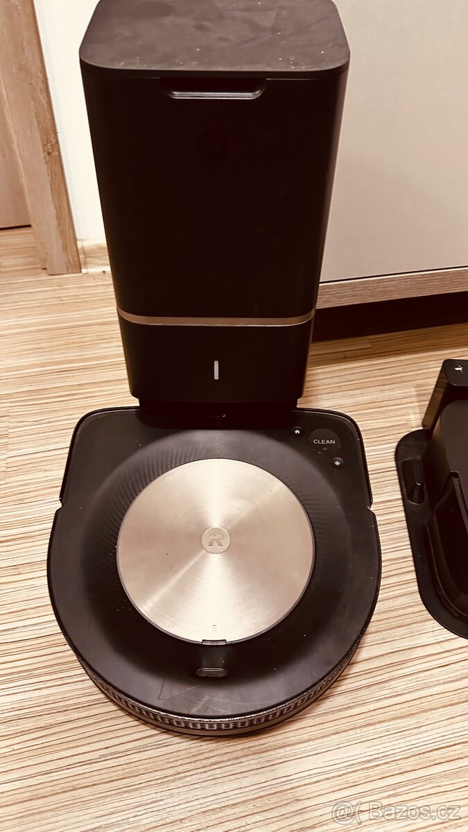 Robotický vysavač a mopovač - 2