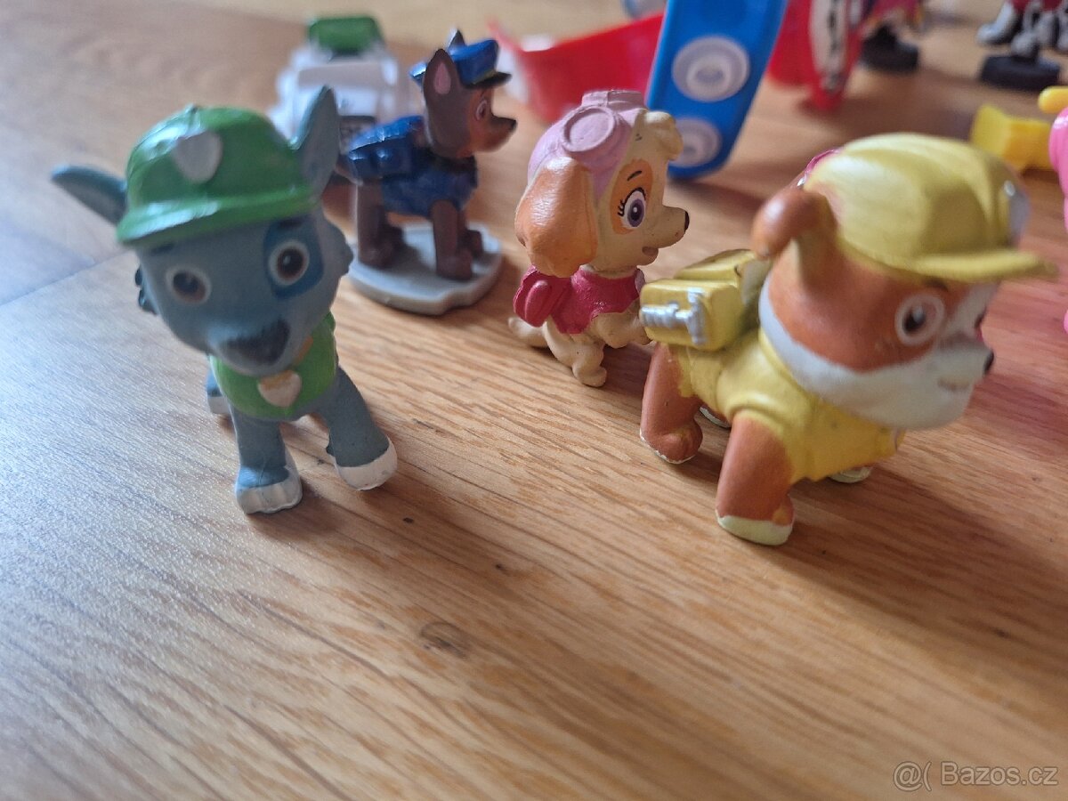 Tlapkova patrola - figurky a auta - 2