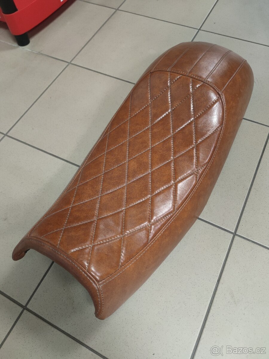 Sedadlo Triumph Legend TT - 2