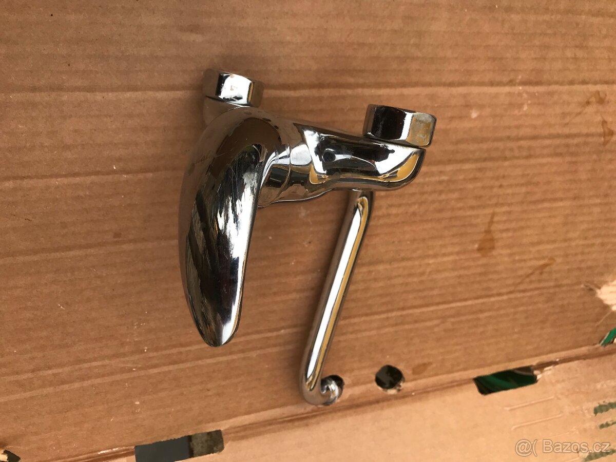 Vodovodní baterie rozteč 150mm - 2