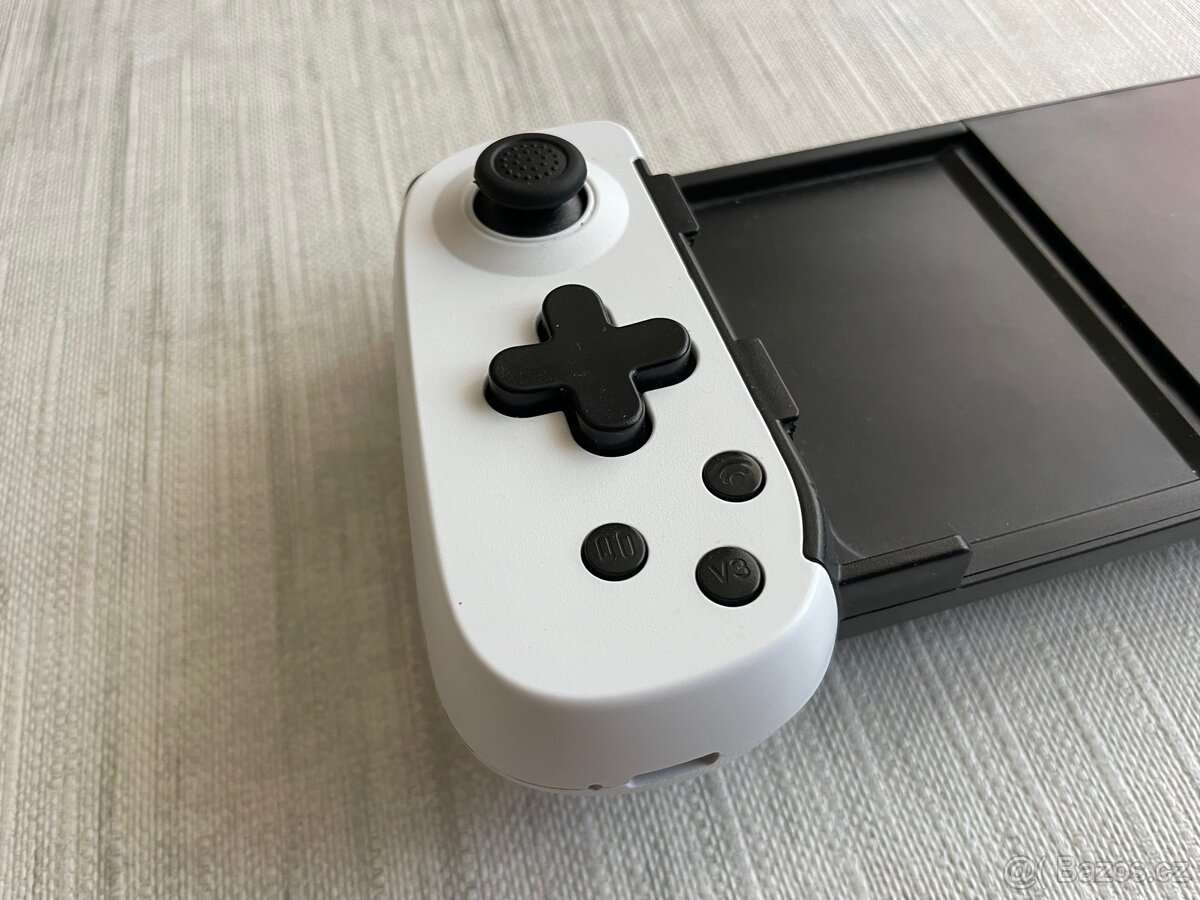 Cowbox D6 Bluetooth gamepad - 2