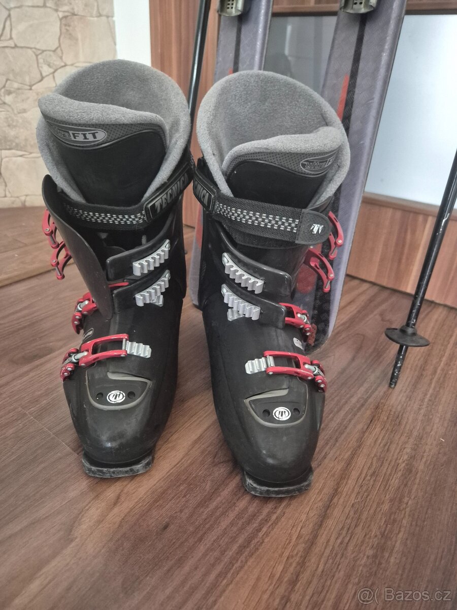 Lyže - ATOMIC + hůlky - 2