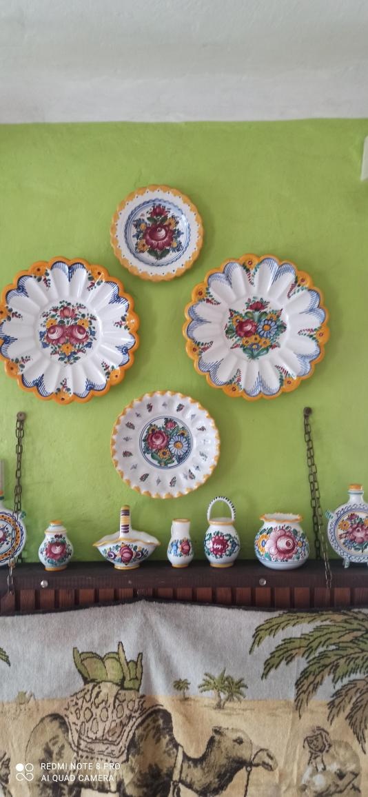 Talíře hrnečky - 2