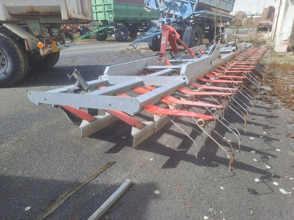 Prodám nesený luční smyk - 2