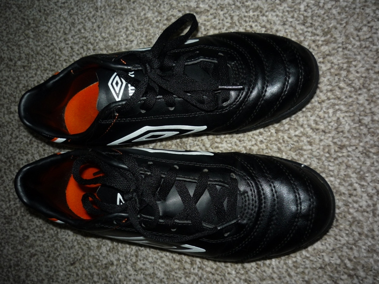 Turfy, tenisky Umbro vel 36,stélka 22cm - 2